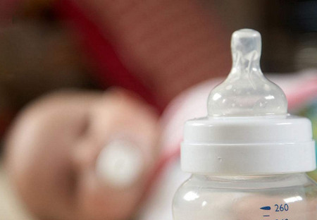 宝宝不喝奶瓶有妙招_儿童护理-喂养用品-母婴用品不喜欢-姿势-奶嘴