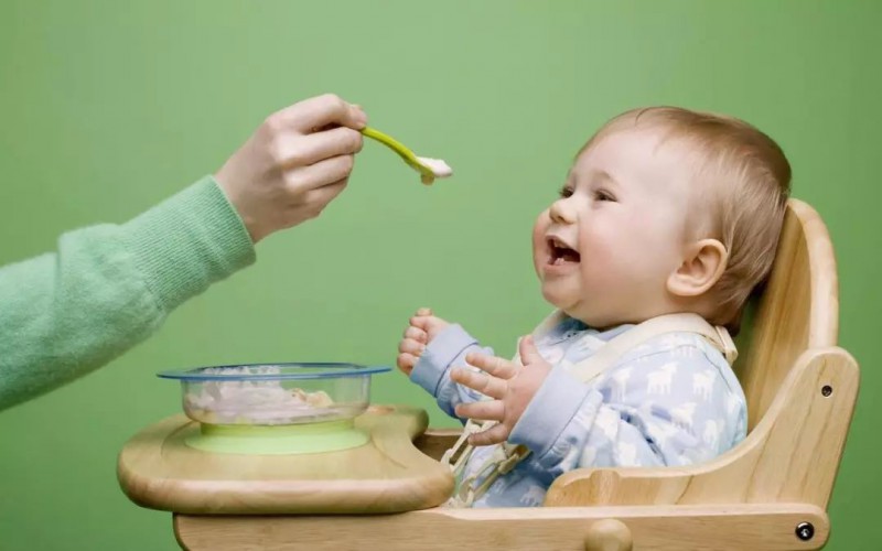 宝宝缺铁性贫血，是因为吃错了辅食！_辅食-儿童护理是因为-植物性-缺铁