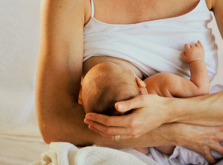 哺乳期出现什么情况需要停止喂养？_母乳喂养哺乳期-宝宝-乳头