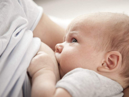 母乳过药给宝宝可取吗？_哺乳期-母乳喂养给宝宝-妈妈-就会