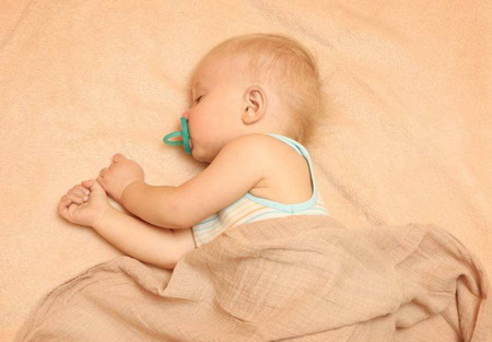宝宝快速入睡6个神奇魔法，你都会了吗？_儿童护理午睡-给宝宝-睡眠