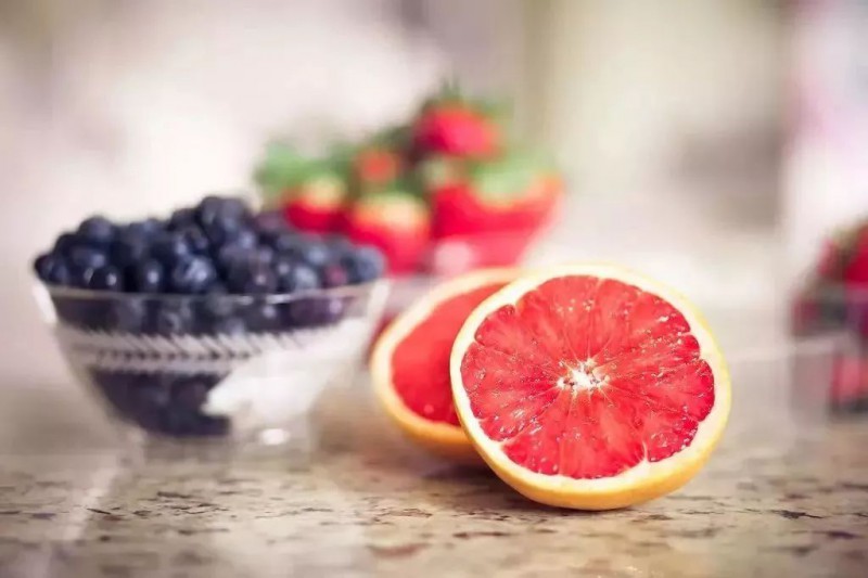 夏天常买的这5类水果，儿童要慎吃！_儿童护理-水果水果-食用-过敏