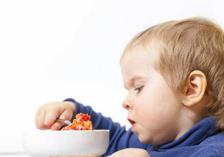 宝宝没有饥饿感怎么办_儿童护理食用-营养-芸豆