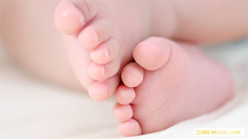 宝宝洗脚水温多少度合适_百科小知识-儿童护理合适-温水-温度
