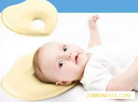 宝宝什么时候可以睡枕头_儿童护理材质-头部-斜颈