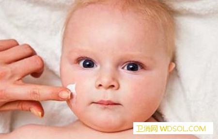 宝宝湿疹是怎么引起来的_皮疹-渗出-湿疹-干燥-护理-鳞屑-皮肤-