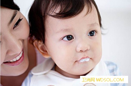 如何预防宝宝呛奶_平卧-流速-喂奶-或者是-咳嗽-吃奶-宝宝-