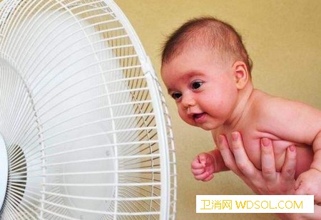 夏天宝宝开空调好还是电风扇好_痱子-电扇-电风扇-出汗-风扇-温度-空调-