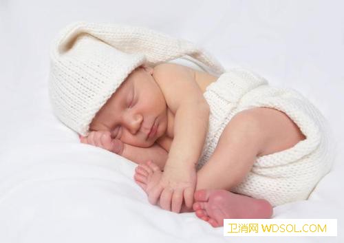 新生儿睡觉时抽搐的症状_惊厥-抽动-抽搐-睡觉时-