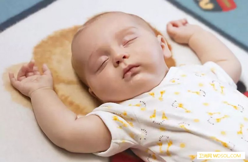 宝宝睡觉时发出的声音正常吗_磨牙-打呼噜-睡觉时-导致-