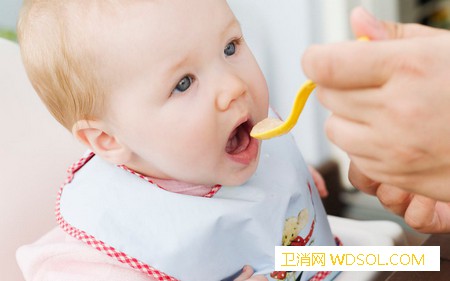 宝宝喂养困难怎么办_喂养-进食-爱吃-蔬菜-