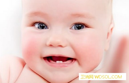 宝宝长乳牙有哪些症状_月龄-乳牙-牙龈-胃口-