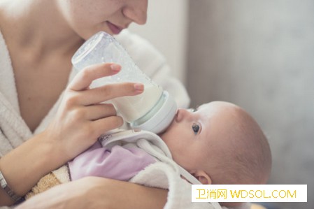 给宝宝喝牛奶的误区有哪些_煮沸-加热-消毒-喝牛奶-