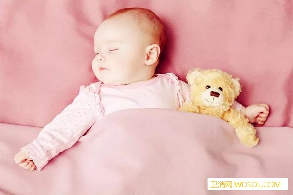 宝宝睡觉时的这些异常表现要重视！_蛔虫病-睡觉时-异常-状况-