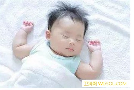 新生儿睡不好的怎么回事呢_影响到-睡眠-习惯-宝宝-