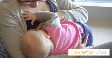 新生儿母乳喂养误区有哪些_喂奶-工作服-脂肪-母乳喂养-