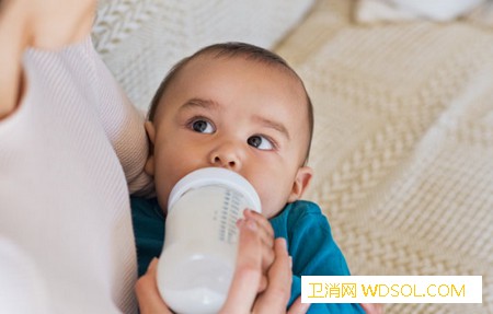 宝宝吃饱了有什么表现_奶瓶-乳头-喂养-奶粉-
