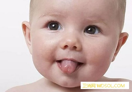 宝宝经常吐舌头正常吗_模仿-舌系带-舌头-吐舌头-