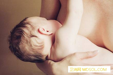 3个月宝宝猛长期的症状_个月-烦躁-吃奶-症状-