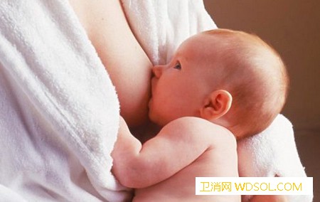 新妈妈母乳喂养中易犯的几大错误！_吸吮-喂奶-乳汁-母乳-