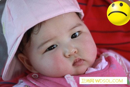 新生儿没有吃饱时有什么表现_吃饱-吃奶-吃不饱-表现-