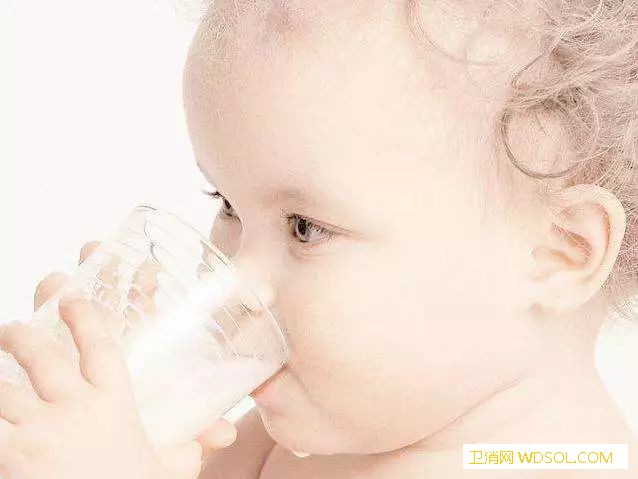 6个月内宝宝这三种情况一定要多喝水_水分-喝水-宝宝-缺水-