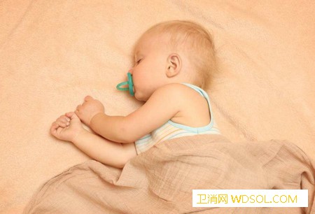 宝宝到底睡多长时间才算正常呢？_个月-睡觉-晚上-妈妈-
