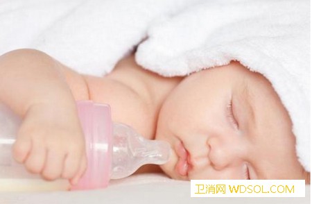 哄宝宝睡觉的禁忌有哪些_哺乳-摇晃-睡眠-婴儿-