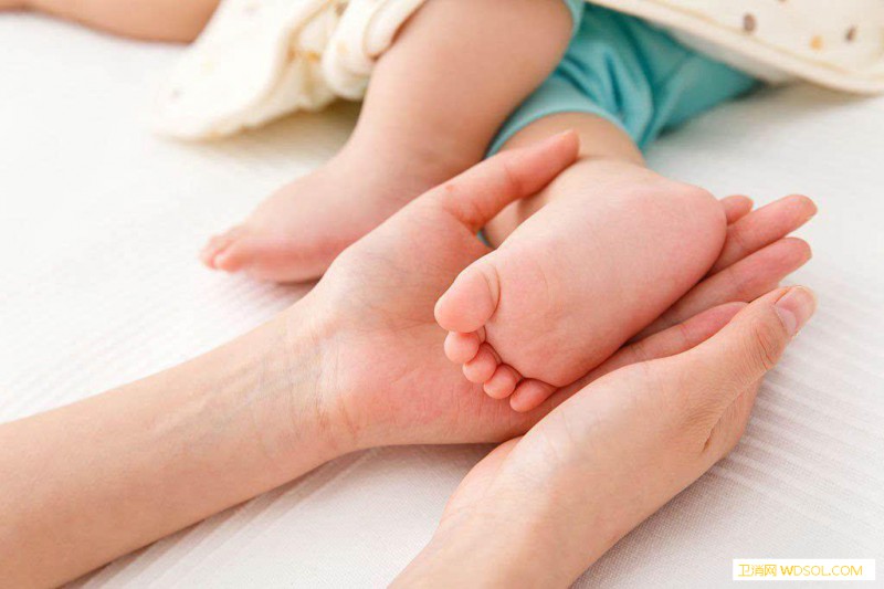婴儿脚底按摩的好处_脏腑-抗病-脚底-反射-