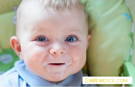 宝宝吃奶咬乳头怎么办_长牙-什么时候-喂奶-妈妈-
