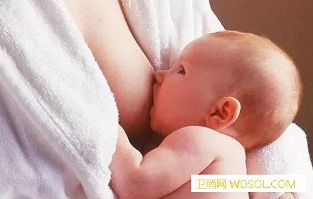 母乳喂养对新生儿的好处！_初乳-吸吮-母乳-母乳喂养-