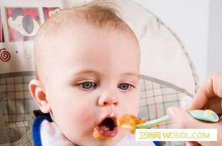 3个添加宝宝辅食的注意事项_喂食-母乳-食物-辅食-