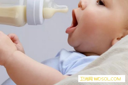 宝宝四个月后容易吐奶是怎么回事_括约肌-食管-胃酸-食道-