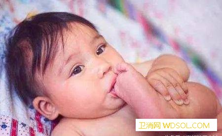 新生儿刚出生不睡觉怎么办_圆鼓鼓-吸吮-啼哭-妈妈-