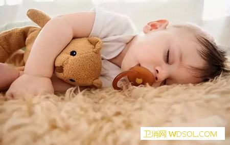 宝宝经常晚睡的危害有哪些_脑下垂体-生长激素-分泌-睡眠-