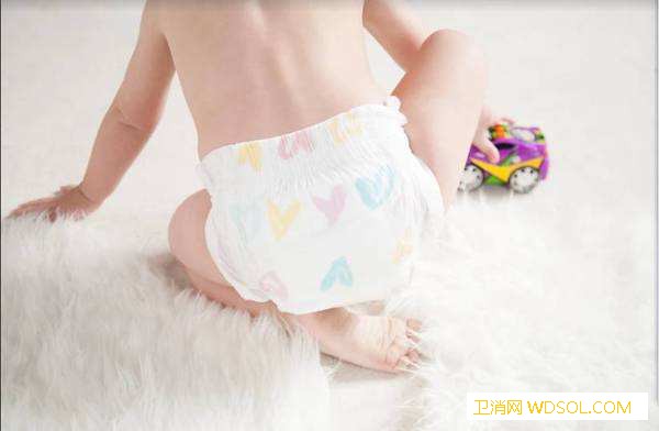 宝宝纸尿裤老是漏尿怎么回事原因有4点_贴合-穿戴-怎么回事-原因-