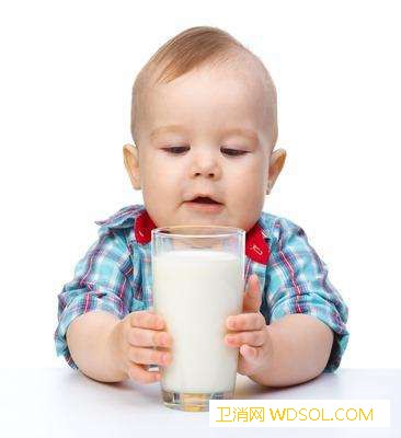 宝宝空腹喝牛奶好吗宝宝空腹喝牛奶等于白喝真_乳糖-空腹-腹泻-分解-