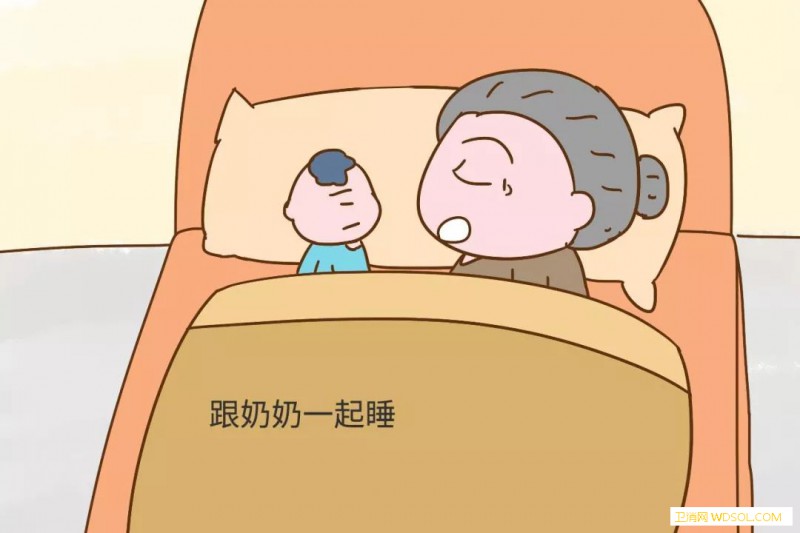 孩子和谁睡比较好_亲近-爷爷奶奶-陪伴-父母-