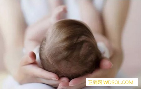 宝宝睡觉不踏实是怎么回事_睡眠-药浴-宝宝-踏实-