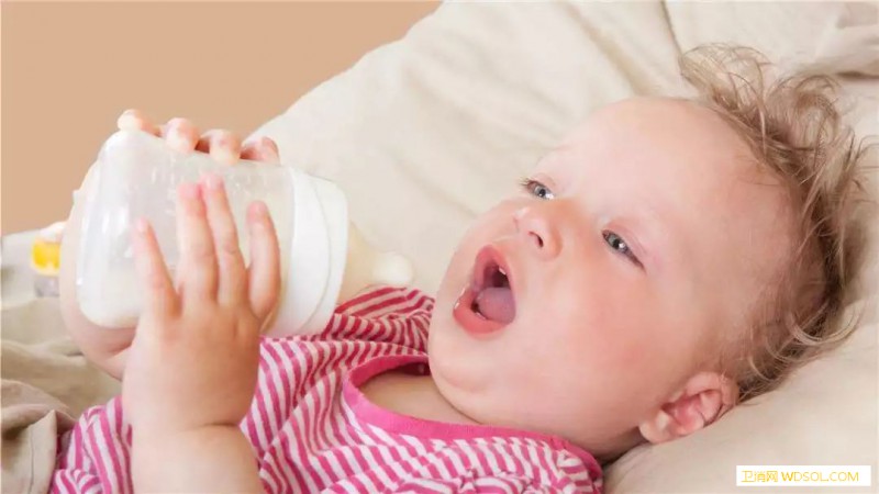 宝宝每天维生素摄入量很讲究_代谢-个月-维生素-硫胺素-