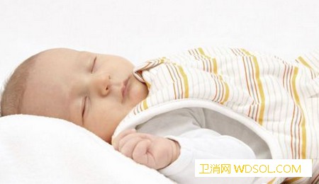 宝宝睡觉最忌讳这三种被子_睡衣-被子-生病-睡觉-