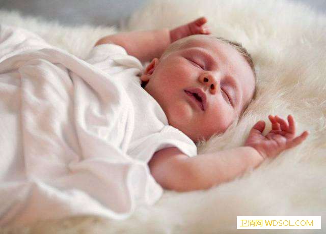 新生儿一觉睡多久正常_睡眠-睡眠时间-婴儿-状态-