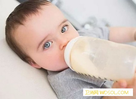 宝宝过晚戒掉奶瓶有哪些危害_乳牙-奶瓶-水杯-牙齿-