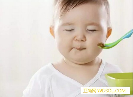 7-9个月宝宝冬季适合吃的3款辅食_花椰菜-洋葱-锅中-冬季-