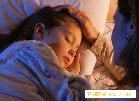 宝宝睡眠环境的五个冷知识_毯子-睡眠-家长-玩具-