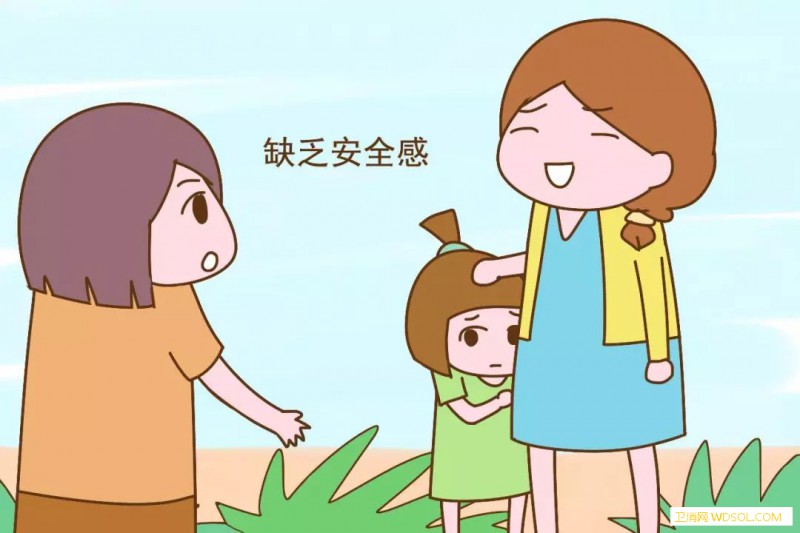 孩子出门总是要抱怎么办_累了-抱抱-怀抱-走路-