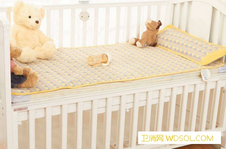 检查婴儿床注意什么_床垫-栏杆-婴儿-检查-