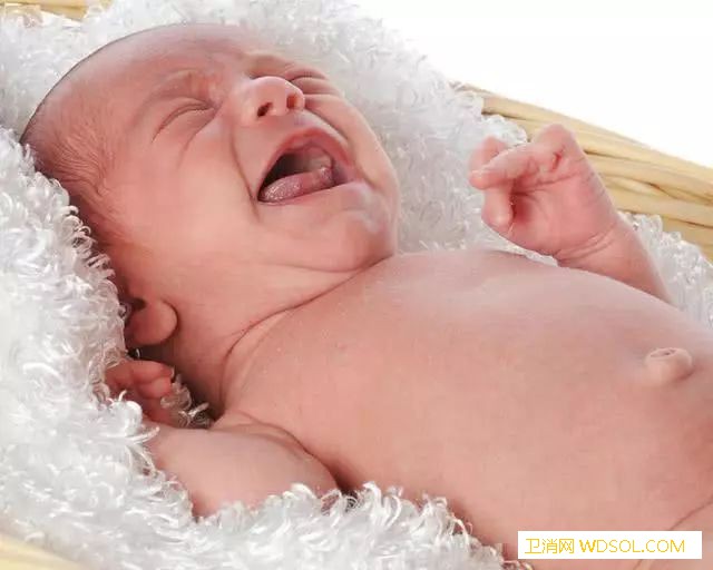 宝宝身体出现疼痛时有哪些症状_奶嘴-娃儿-疼痛-身体-