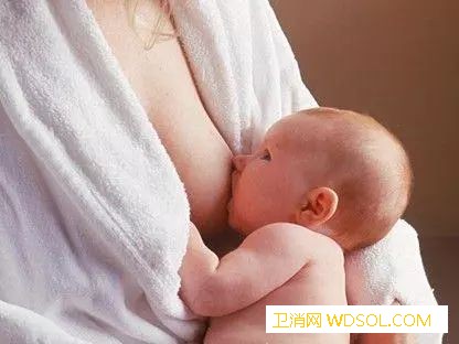 宝宝饿不饿饱不饱怎么看？_吸吮-母乳-哭闹-乳头-