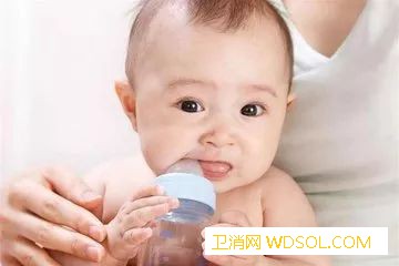 宝宝一天需要喝多少水_凉白开-母乳-杆菌-个月-
